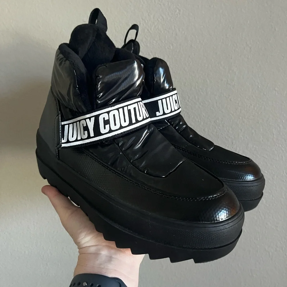 Juicy Couture Veronica black puffer‎ platform winter boots white strap size 8